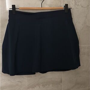 Lululemon Pace Rival Mid-Rise Skirt – navy – Size 6 – Built-In Shorts